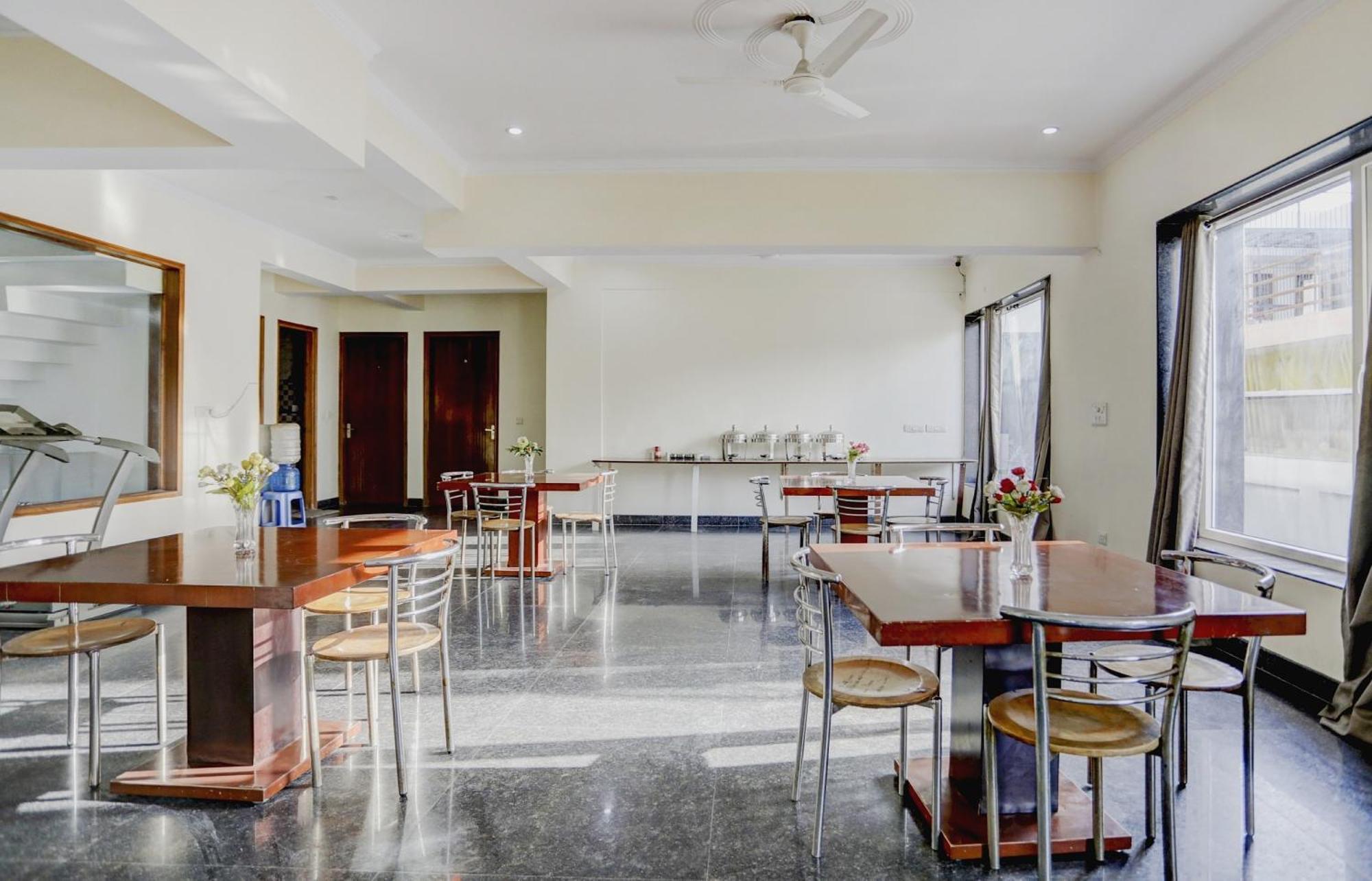 Super Town House Hi5 Aditya International Bhubaneswar Luaran gambar